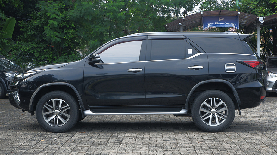 TOYOTA FORTUNER FORTUNER 2.4 VRZ AT DIESEL (NEW) AT 2017